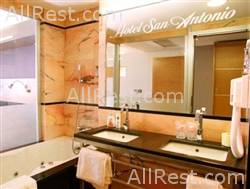 San Antonio Hotel 5